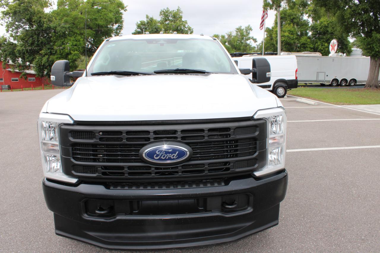 Ford F-350 SD  2023