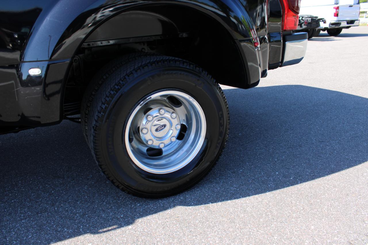 Ford F-350 SD Lariat Crew Cab Long Bed DRW 4WD 2022