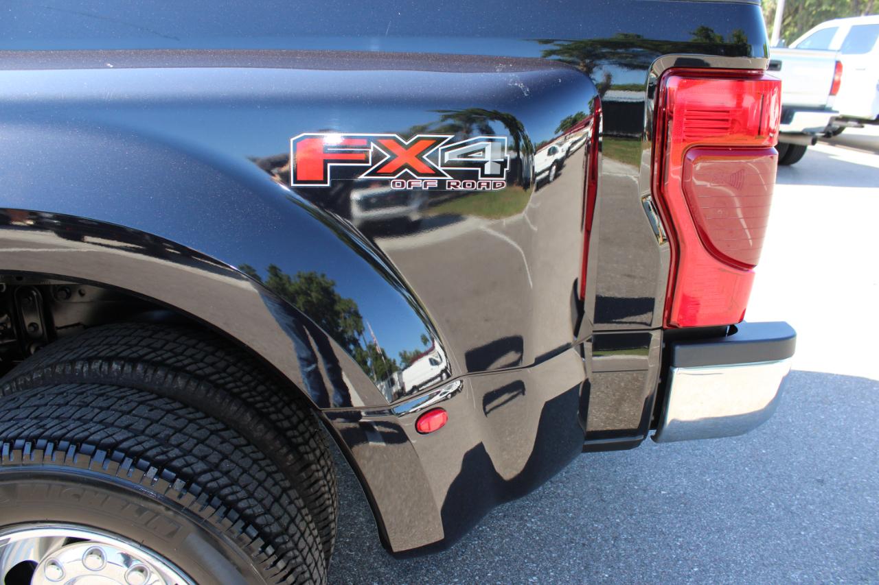 Ford F-350 SD Lariat Crew Cab Long Bed DRW 4WD 2022