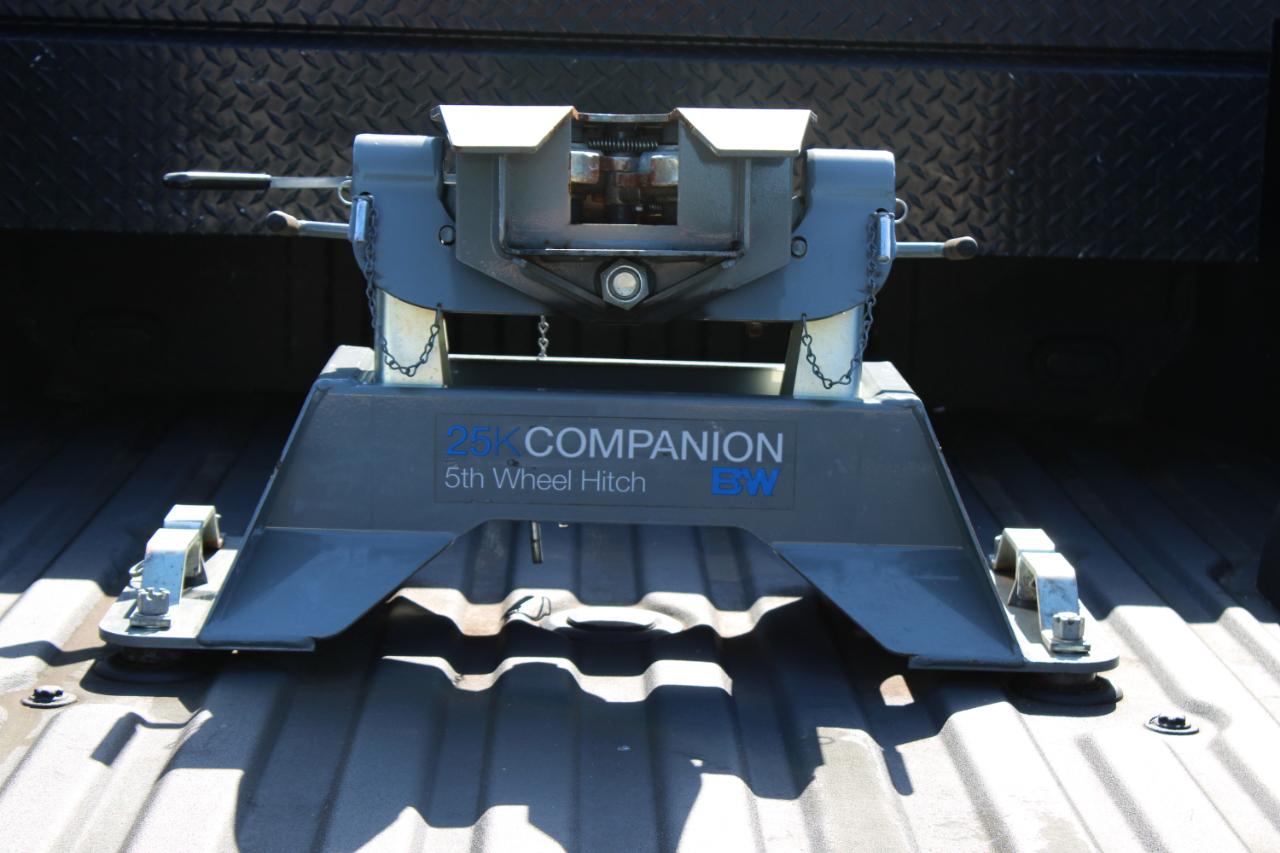 Ford F-350 SD Lariat Crew Cab Long Bed DRW 4WD 2022