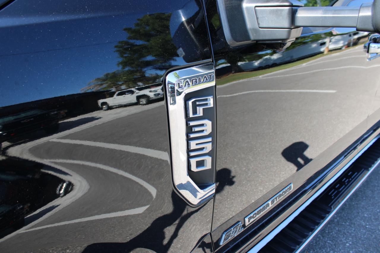 Ford F-350 SD Lariat Crew Cab Long Bed DRW 4WD 2022