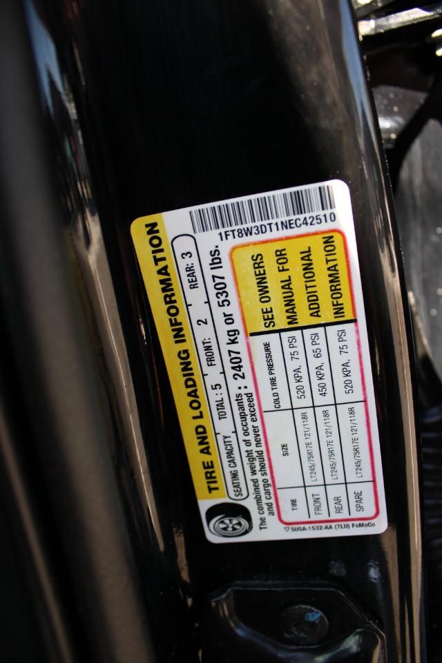 Ford F-350 SD Lariat Crew Cab Long Bed DRW 4WD 2022