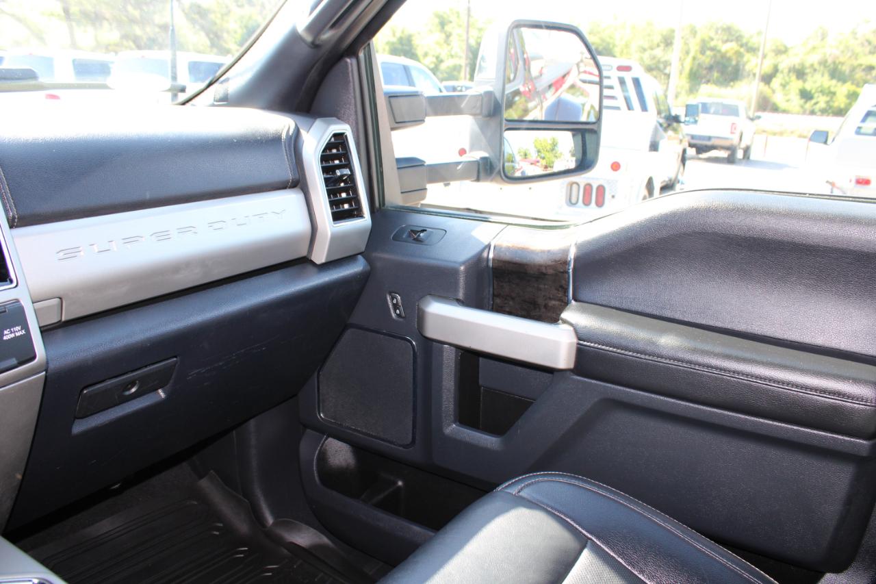 Ford F-350 SD Lariat Crew Cab Long Bed DRW 4WD 2022