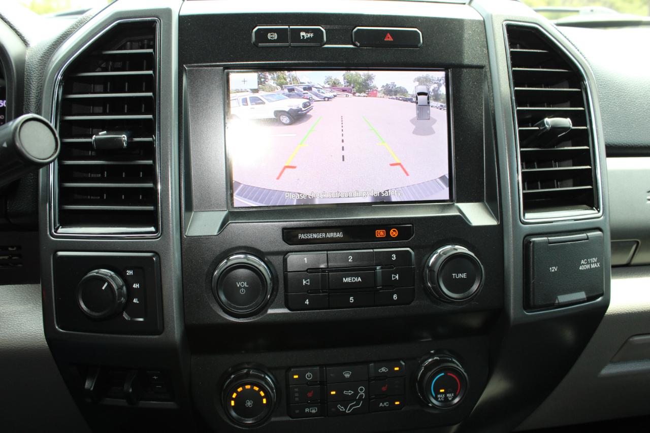 Ford F-250 Crew Cab 4dr 152.2" WB 4WD 2022