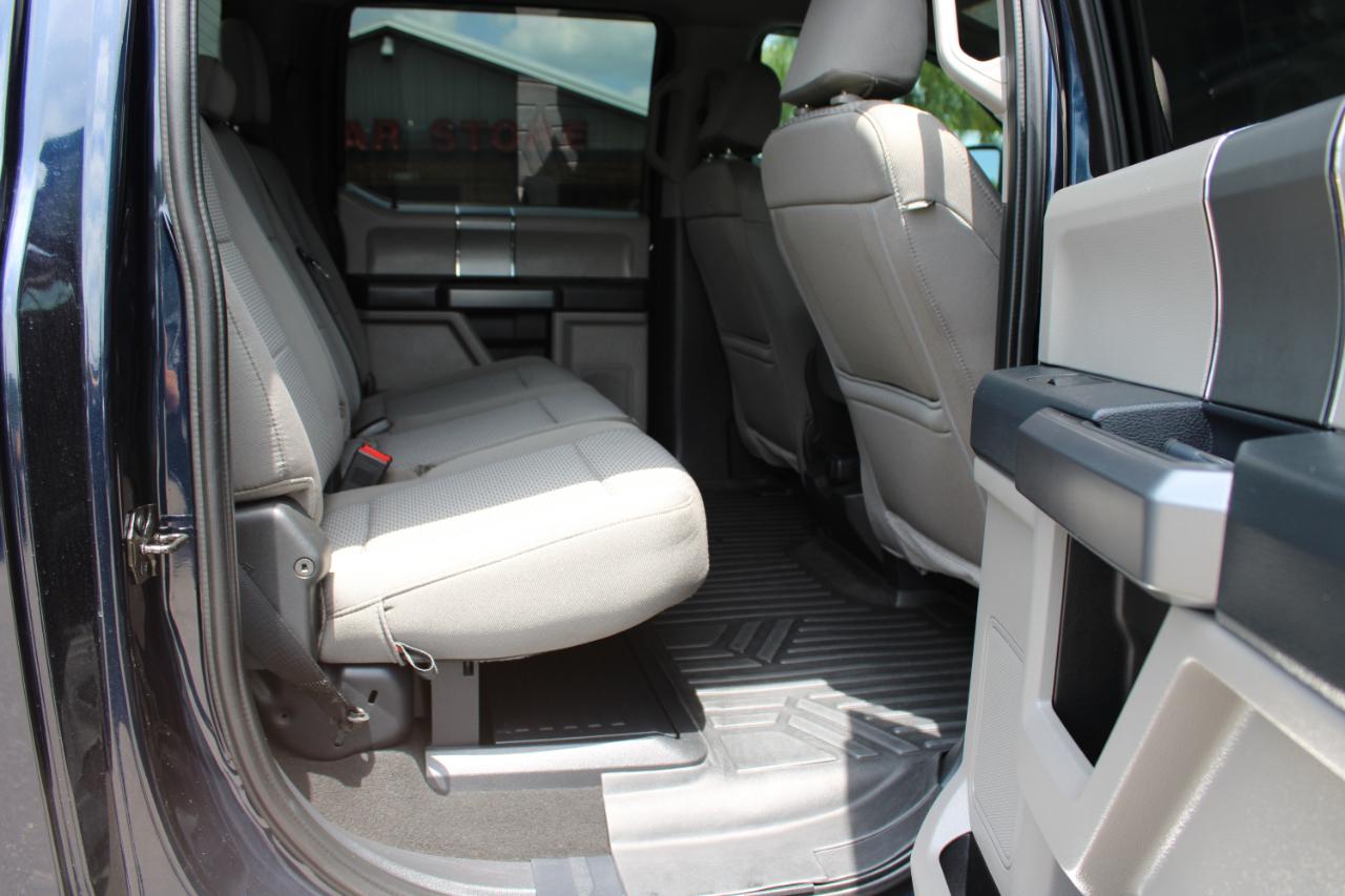 Ford F-250 Crew Cab 4dr 152.2" WB 4WD 2022