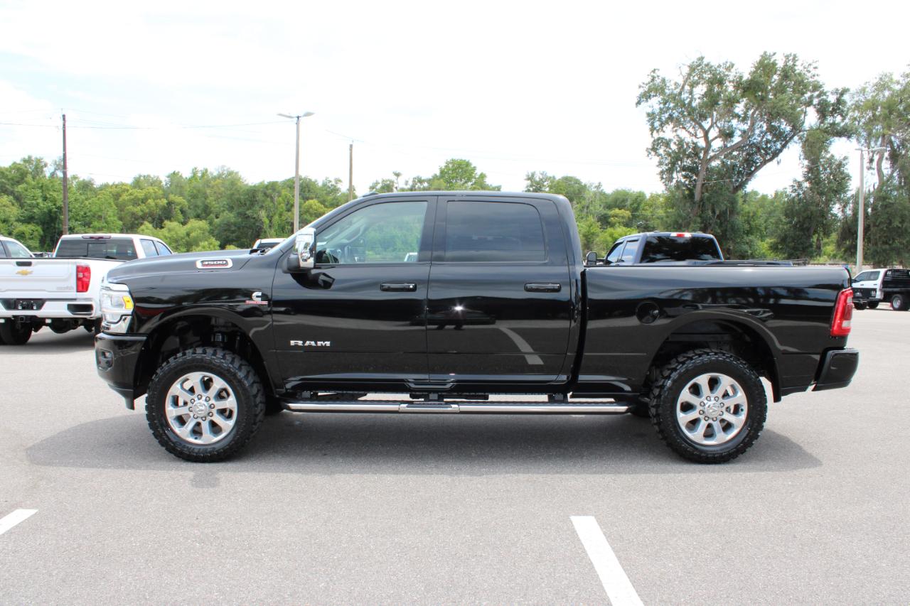 RAM 3500 Laramie Crew Cab SWB 4WD 2023