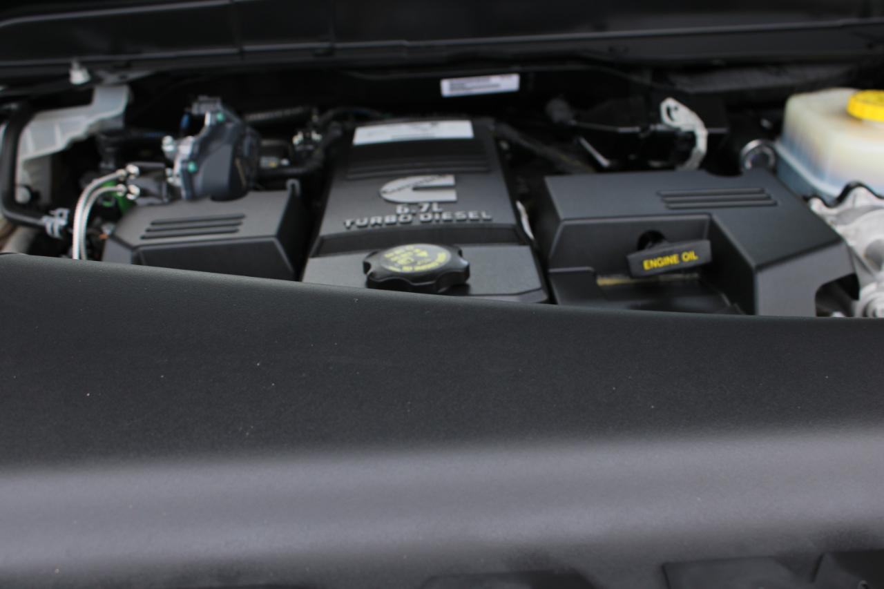 RAM 3500 Laramie Crew Cab SWB 4WD 2023