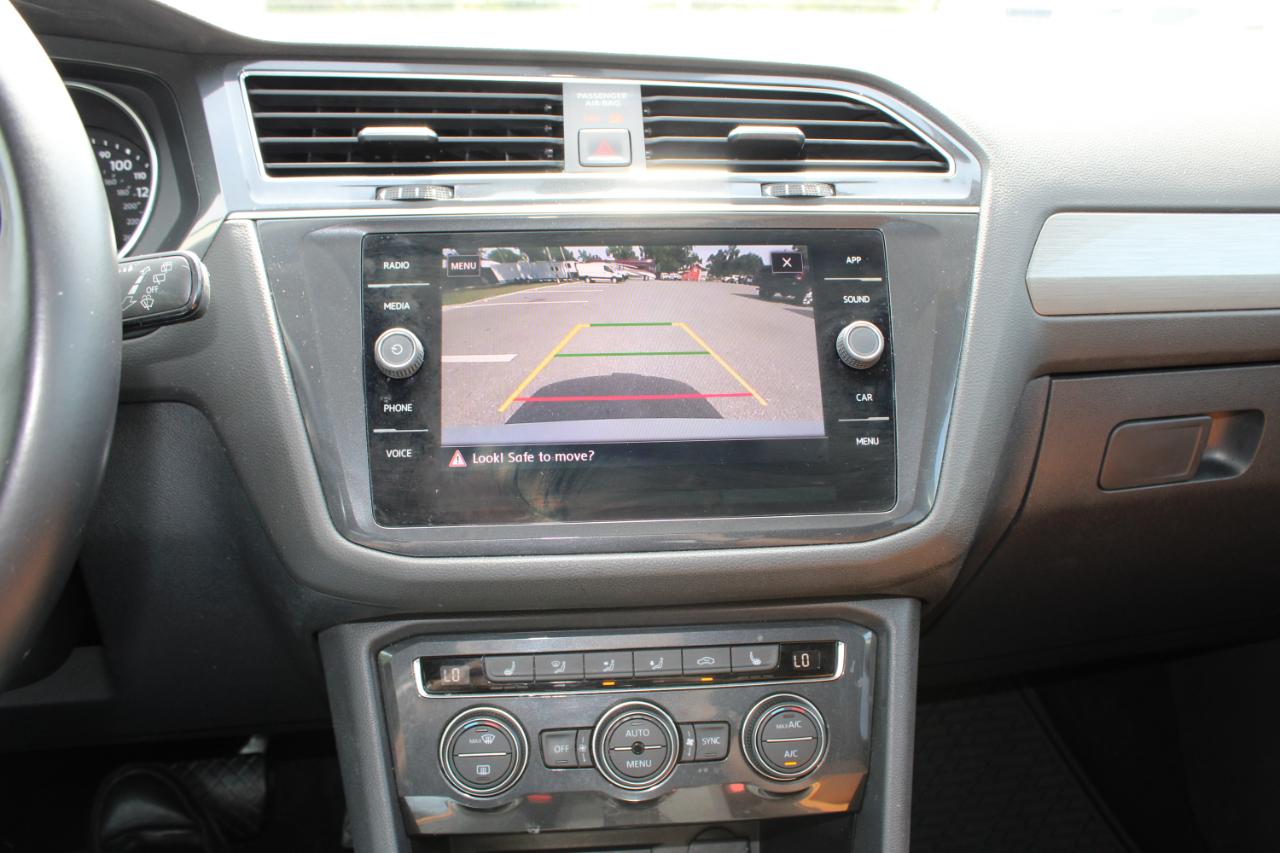 Volkswagen Tiguan SE 2018