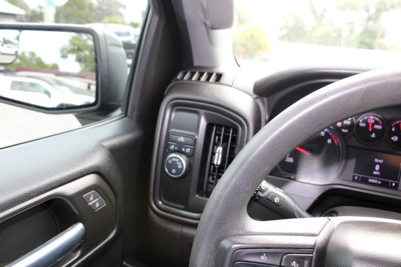 Chevrolet Silverado 1500 Custom Crew Cab 2WD 2022