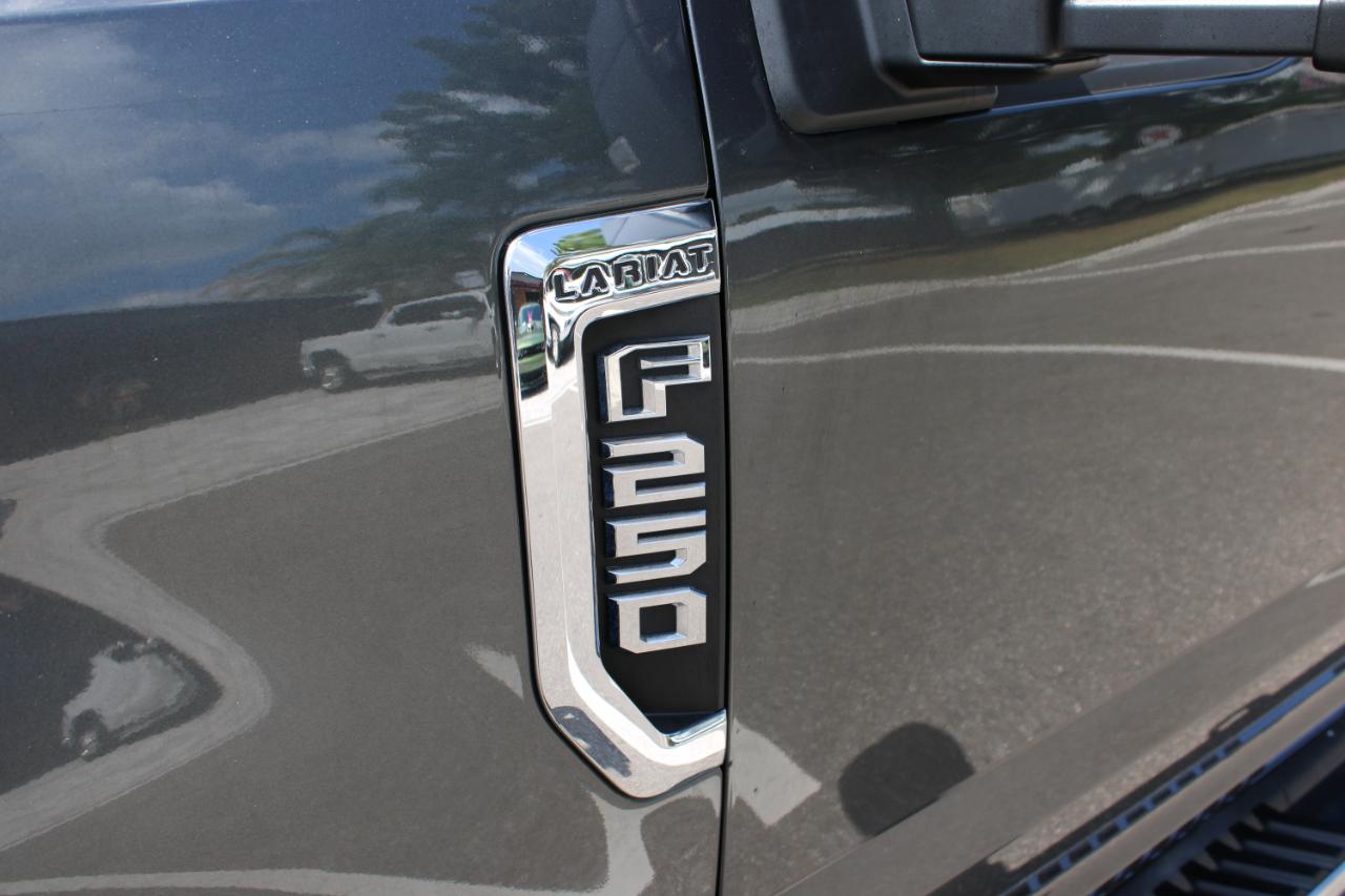Ford F-250 SD Lariat Crew Cab 4WD 2020