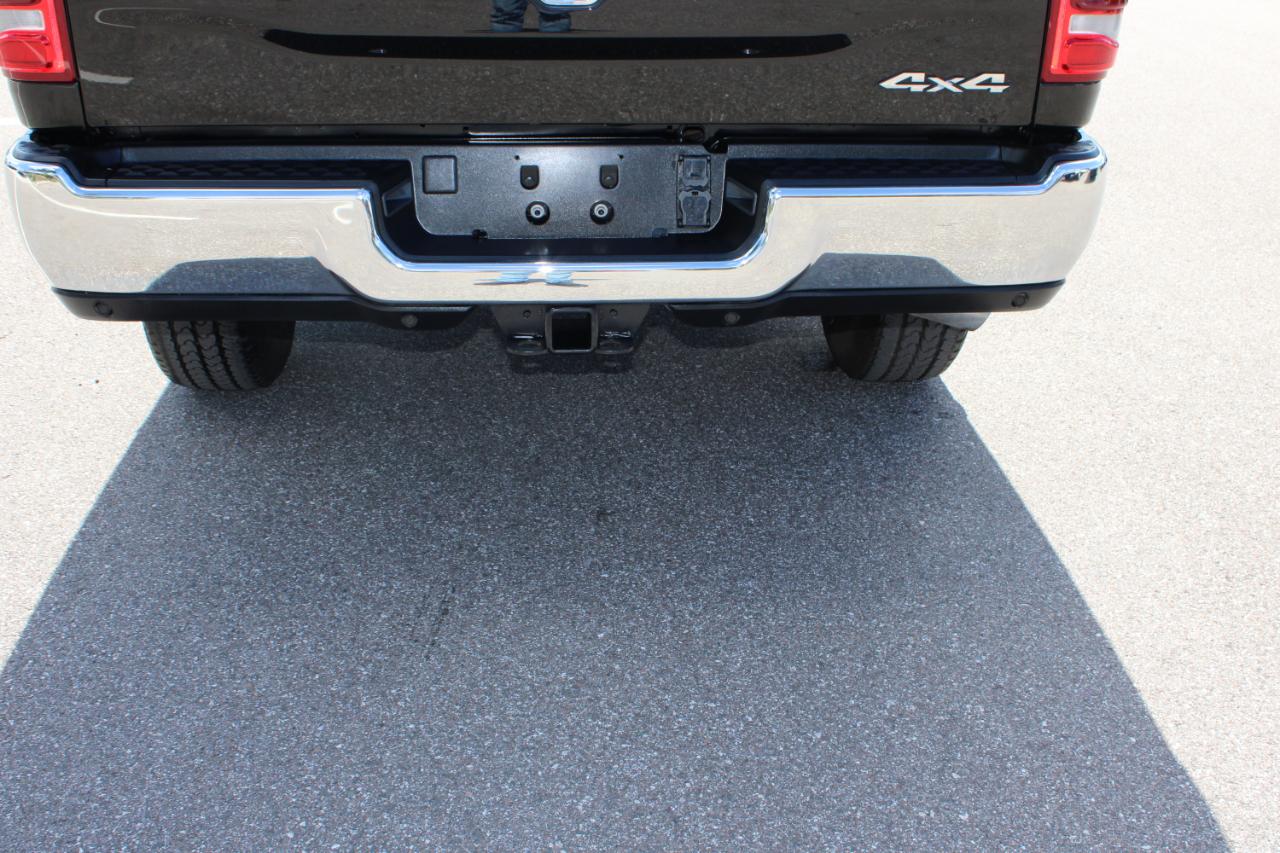 RAM 3500 Tradesman Crew Cab 4WD 2024