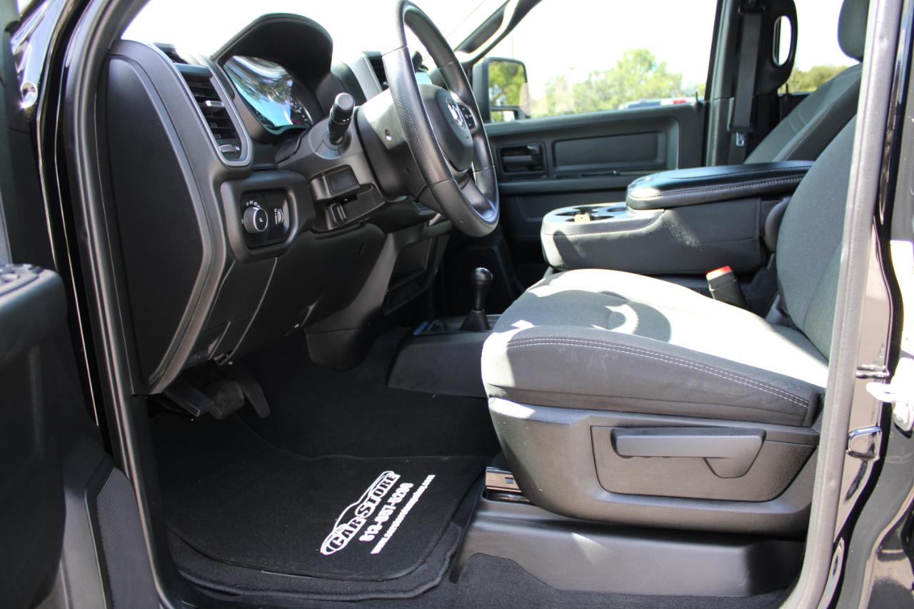 RAM 3500 Tradesman Crew Cab 4WD 2024