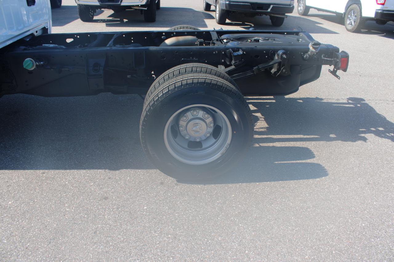 RAM 3500 Crew Cab 4WD DRW 2024