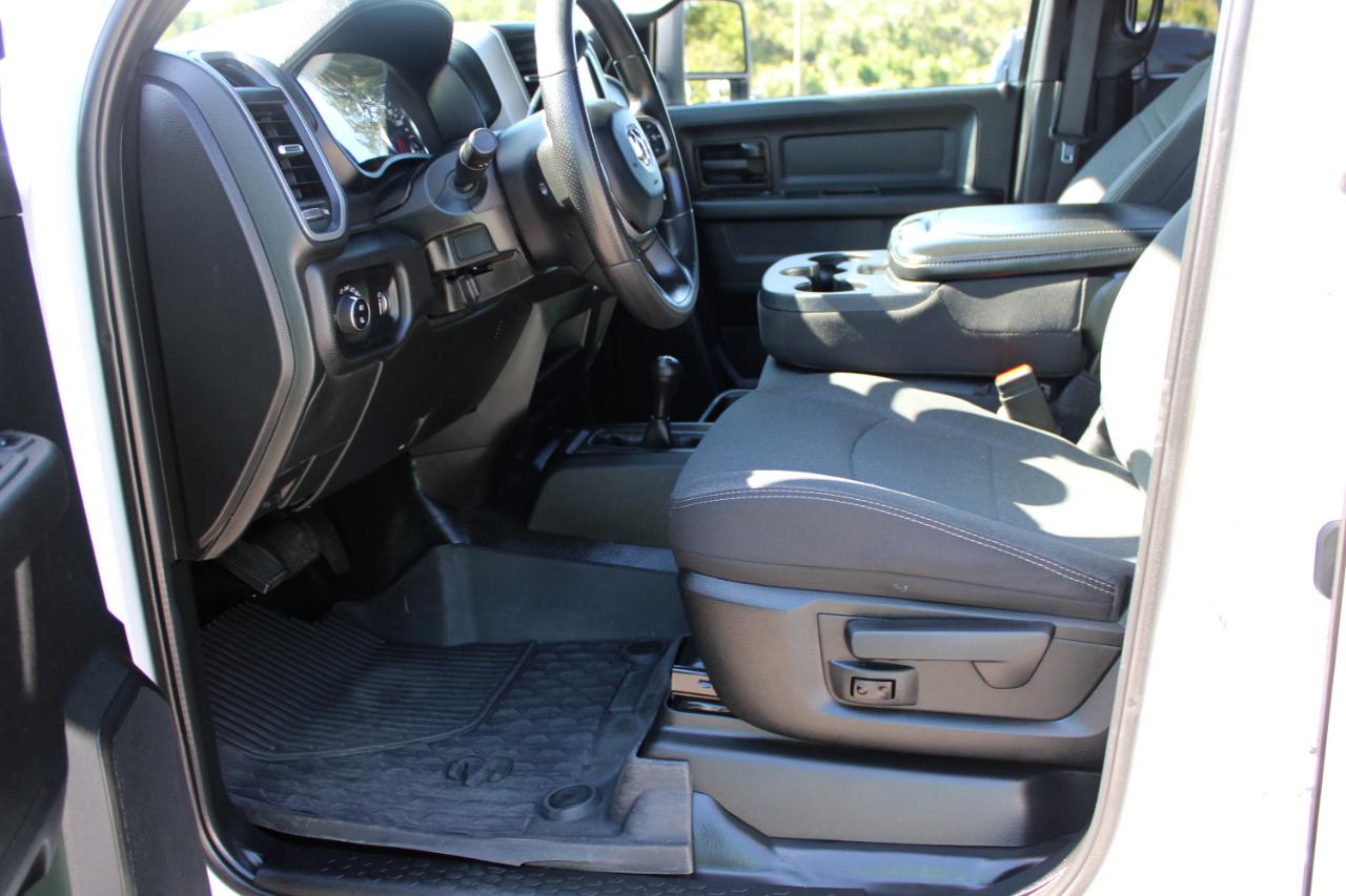 RAM 3500 Crew Cab 4WD DRW 2024