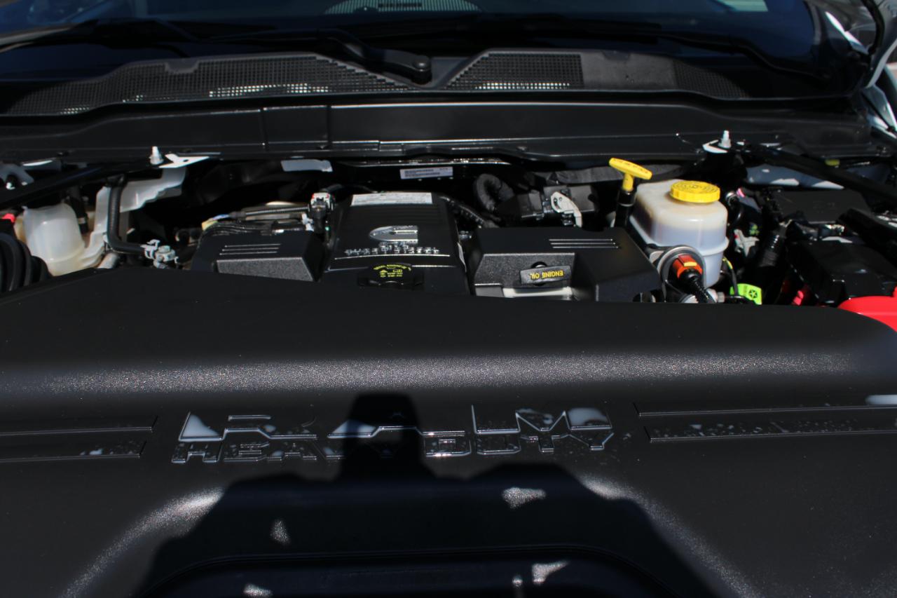 RAM 3500 Crew Cab 4WD DRW 2024