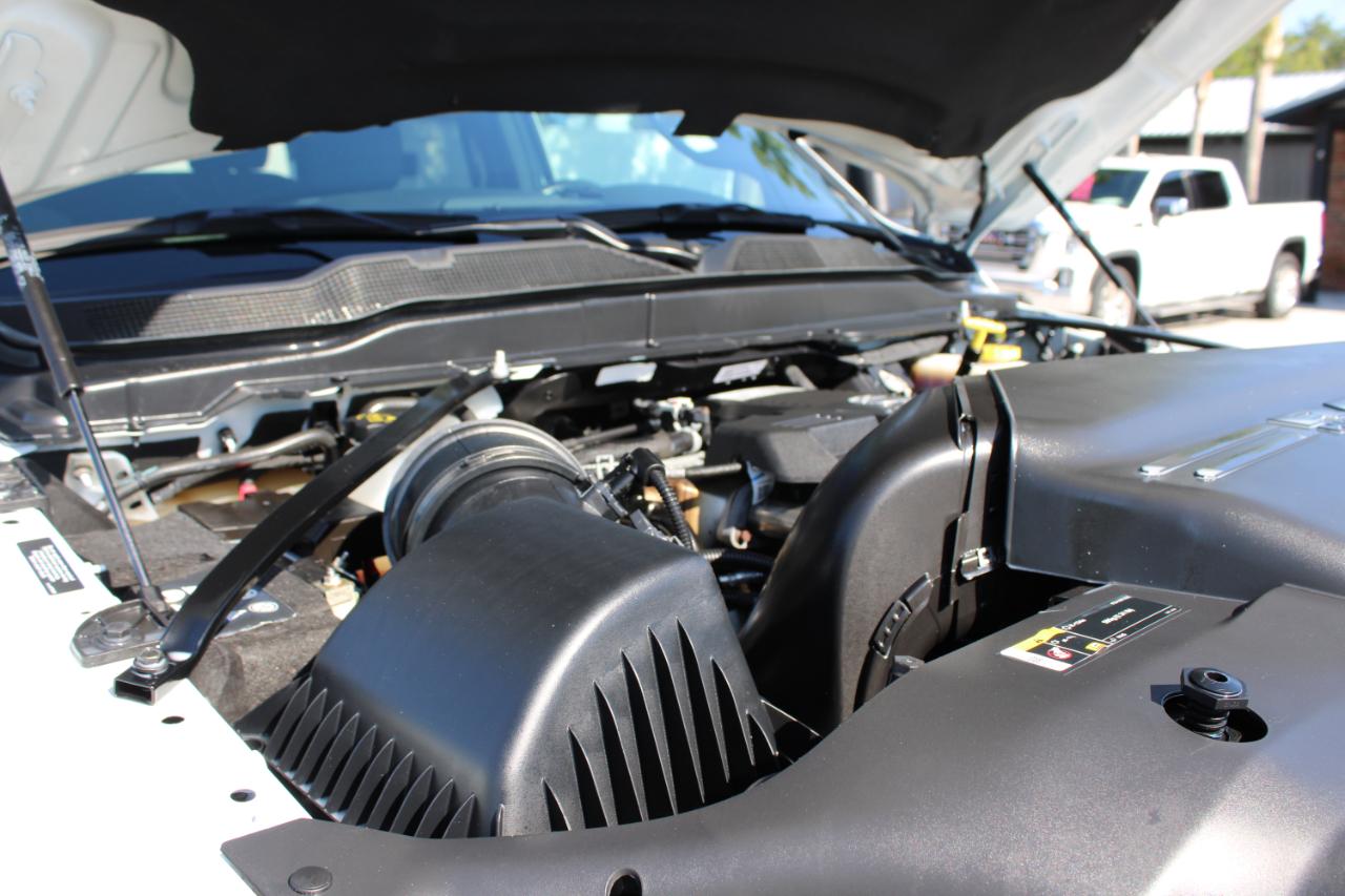 RAM 3500 Crew Cab 4WD DRW 2024