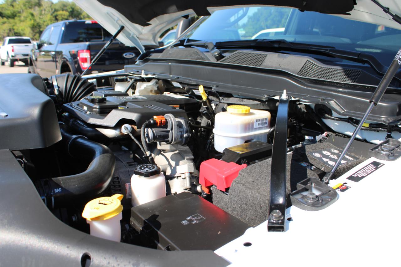 RAM 3500 Crew Cab 4WD DRW 2024