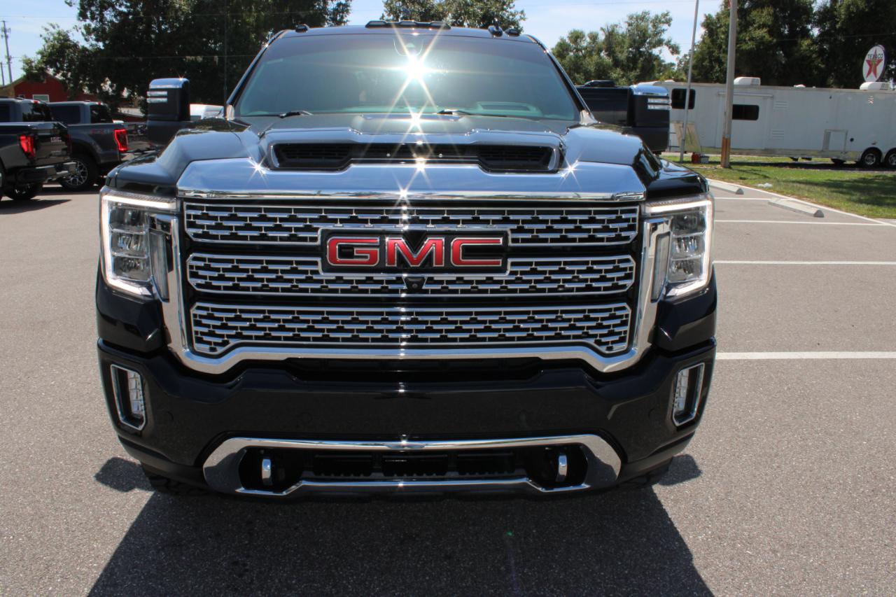 GMC Sierra 2500HD Denali Crew Cab 4WD 2021