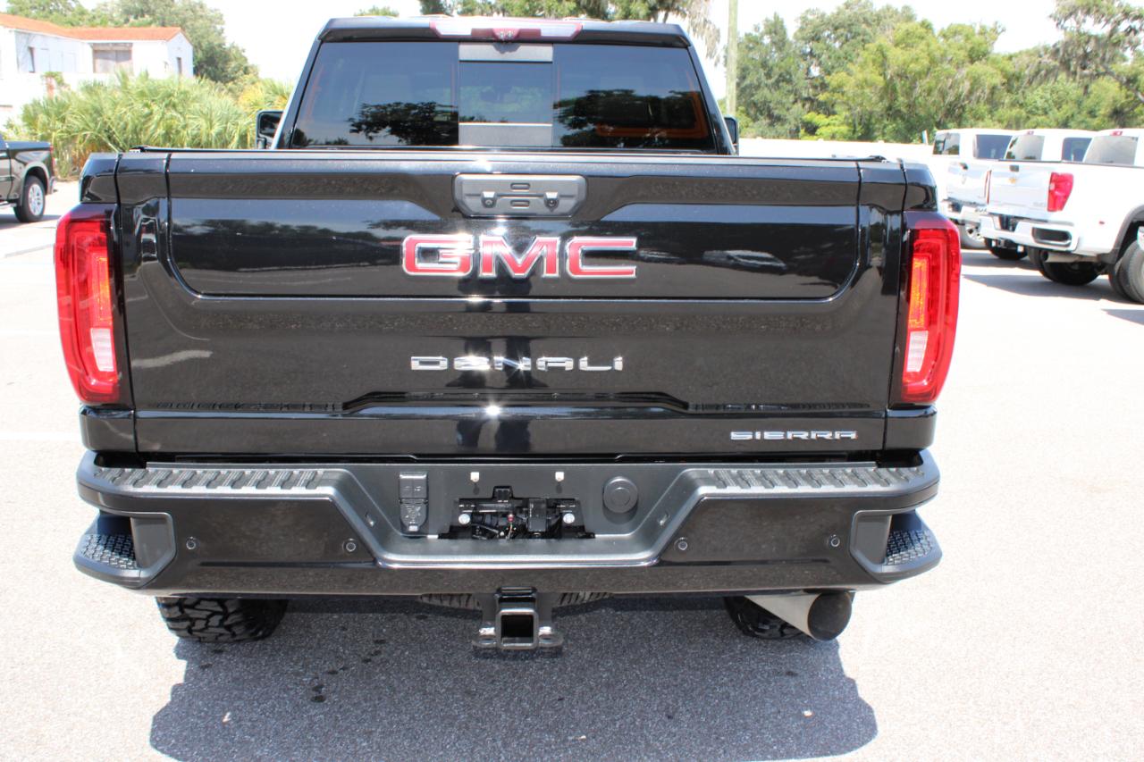 GMC Sierra 2500HD Denali Crew Cab 4WD 2021