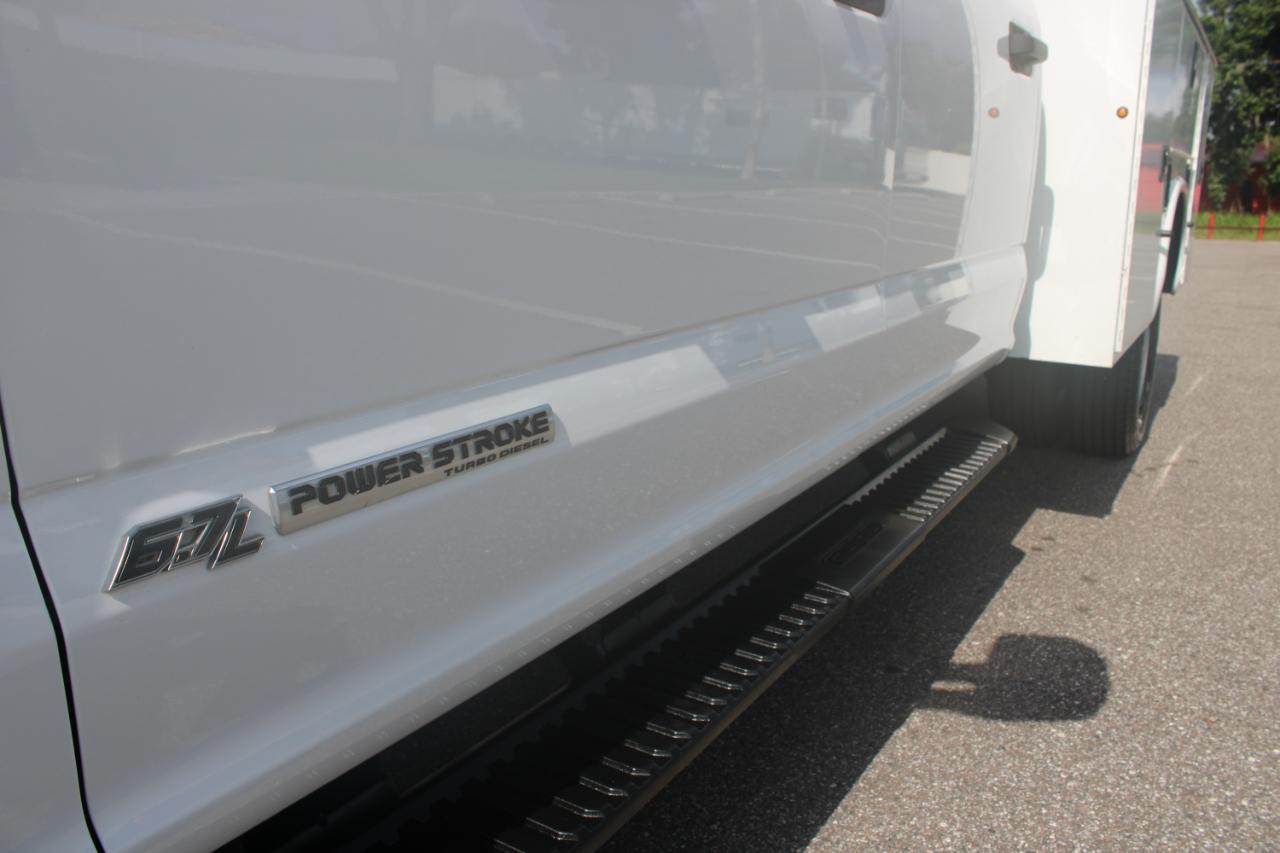 Ford F-350 SD XL Crew Cab DRW 4WD 2022
