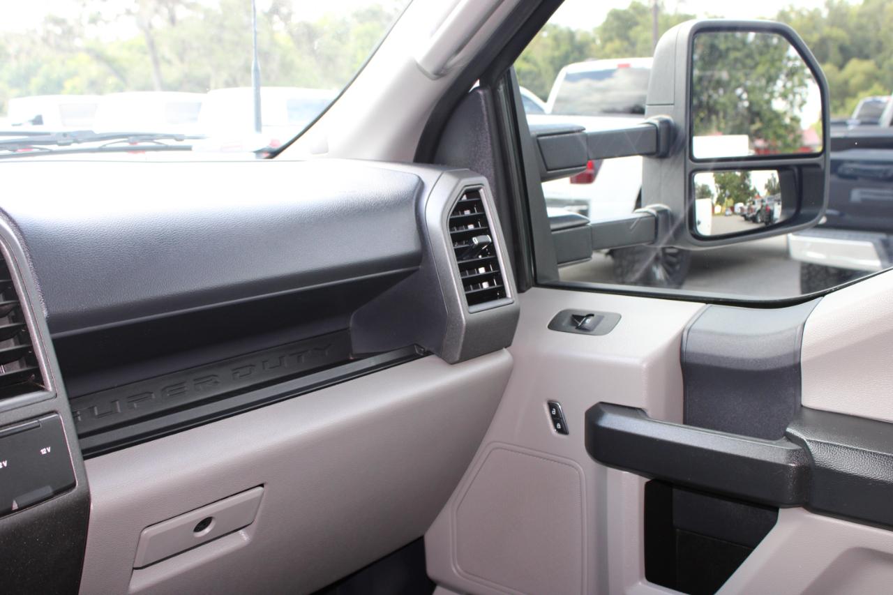 Ford F-350 SD XL Crew Cab DRW 4WD 2022