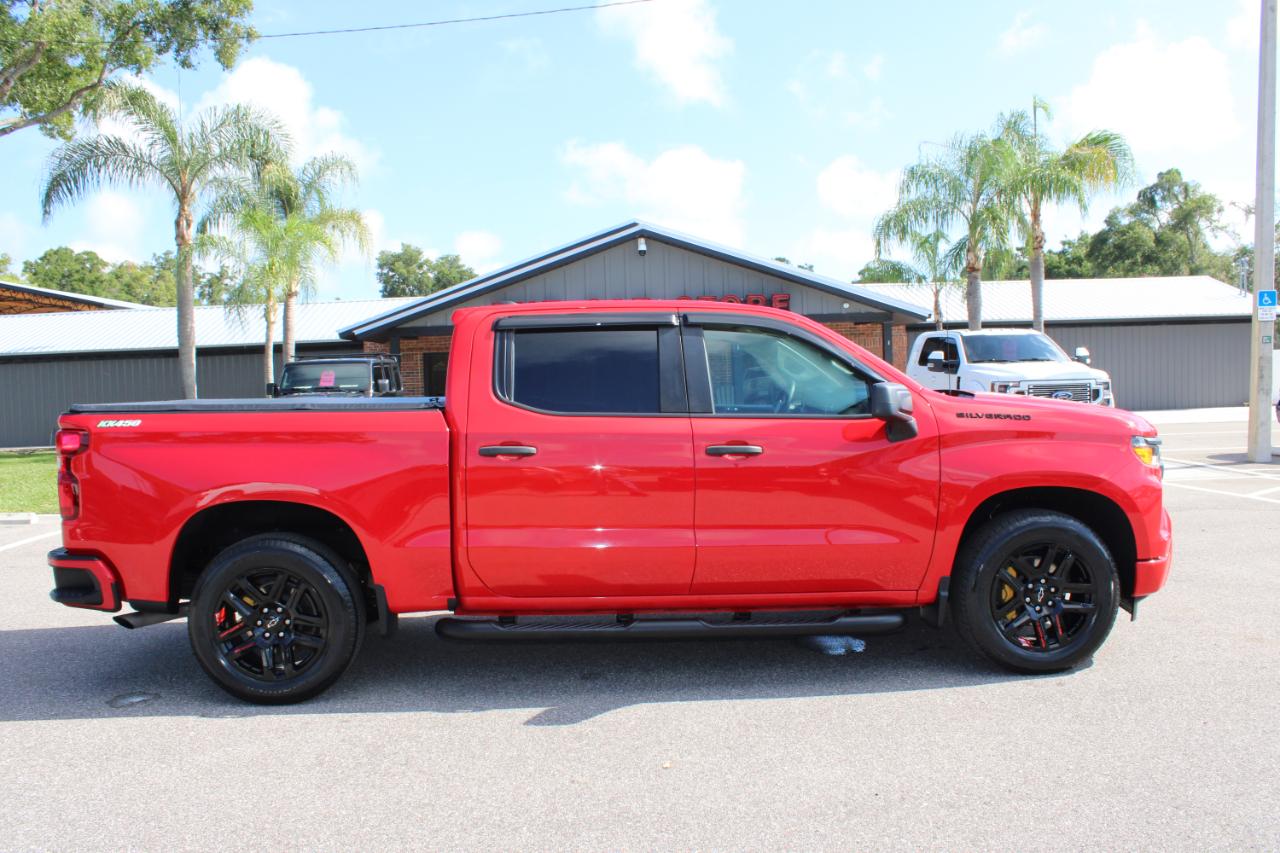 Chevrolet Silverado 1500 Custom Crew Cab 2WD 2024