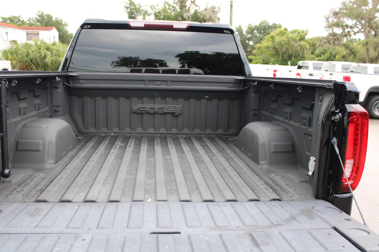 GMC Sierra 1500 AT4 Crew Cab Short Box 4WD 2021