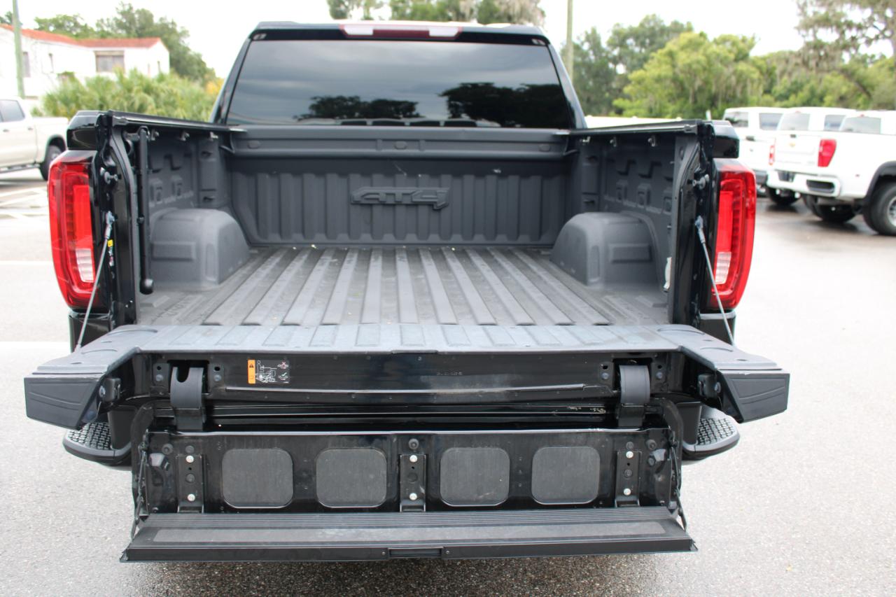 GMC Sierra 1500 AT4 Crew Cab Short Box 4WD 2021