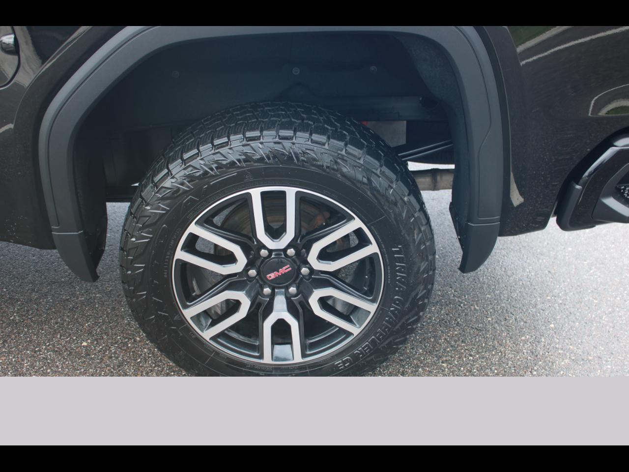 GMC Sierra 1500 AT4 Crew Cab Short Box 4WD 2021