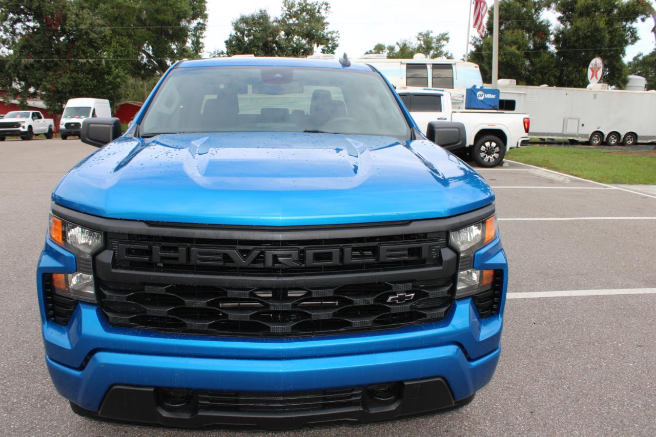 Chevrolet Silverado 1500 Custom Crew Cab 2WD 2023