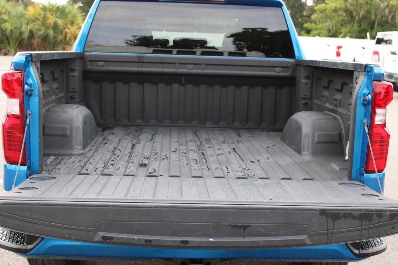 Chevrolet Silverado 1500 Custom Crew Cab 2WD 2023