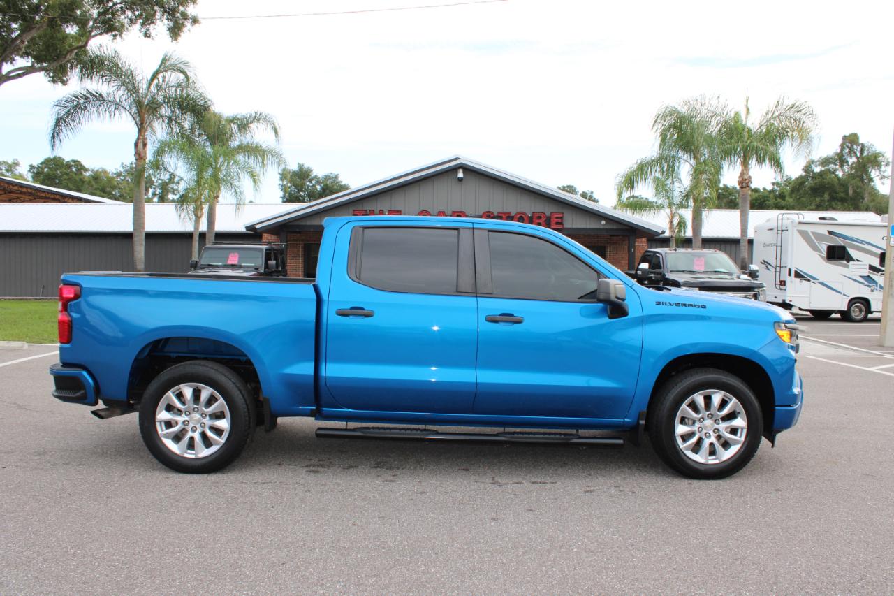 Chevrolet Silverado 1500 Custom Crew Cab 2WD 2023