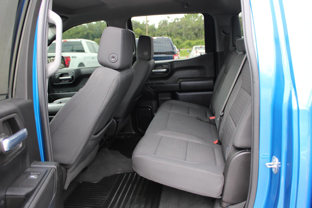 Chevrolet Silverado 1500 Custom Crew Cab 2WD 2023