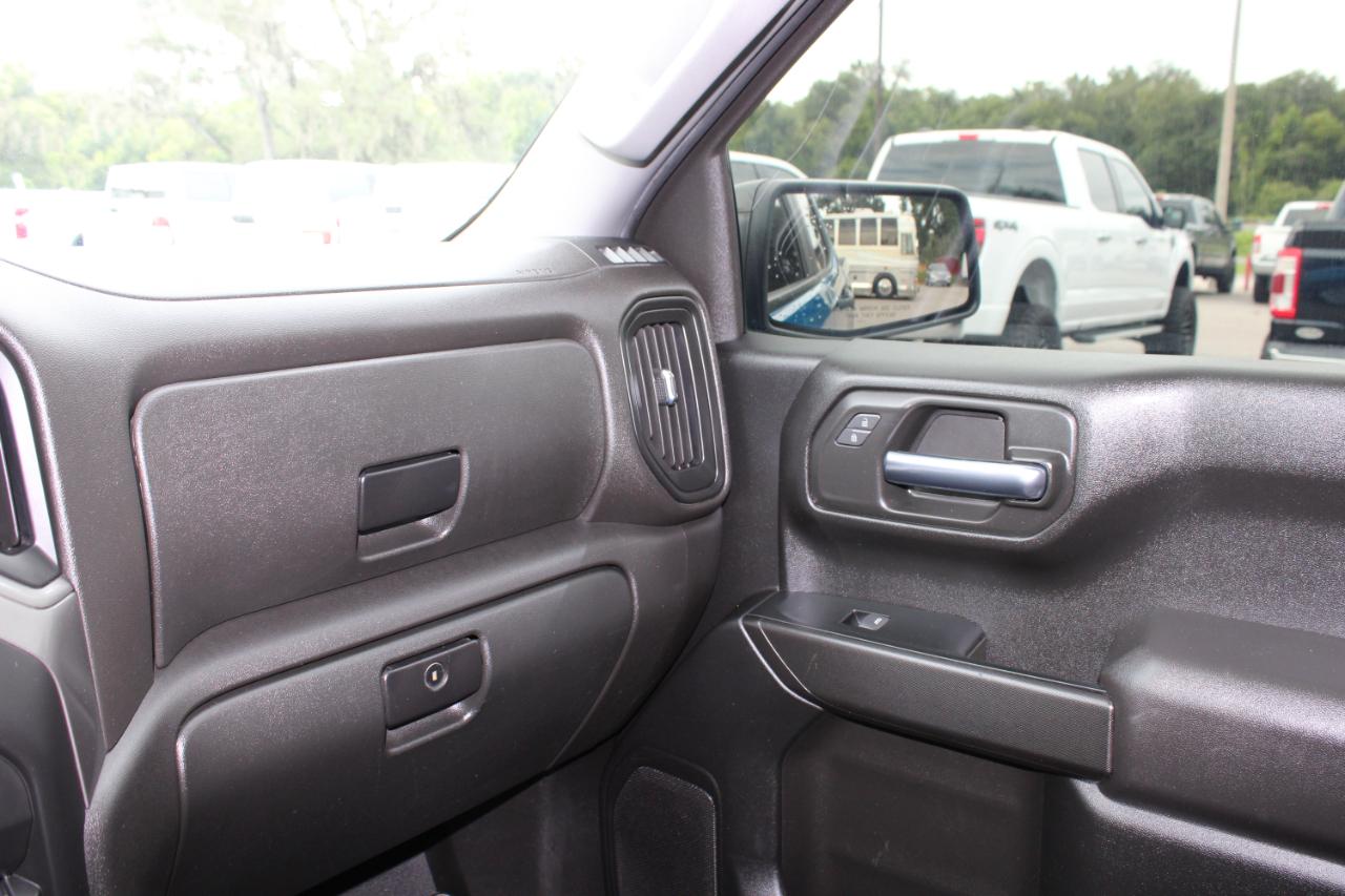 Chevrolet Silverado 1500 Custom Crew Cab 2WD 2023