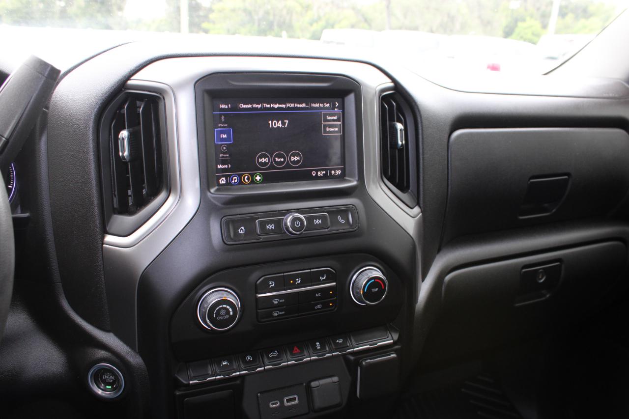 Chevrolet Silverado 1500 Custom Crew Cab 2WD 2023