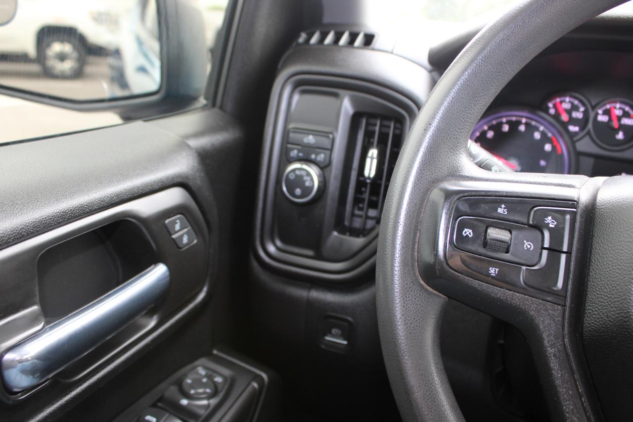 Chevrolet Silverado 1500 Custom Crew Cab 2WD 2023