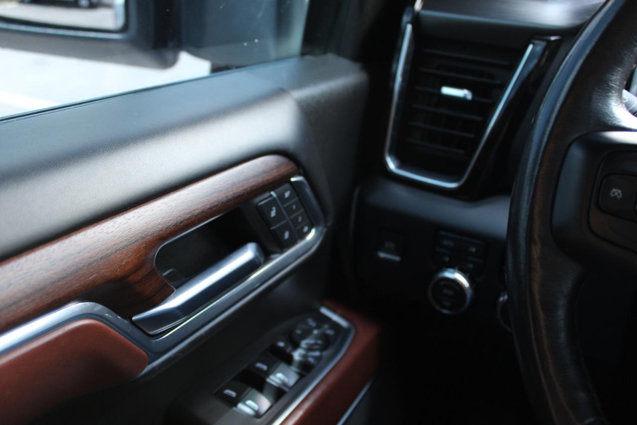 GMC Sierra 3500HD Denali Ultimate Crew Cab 4WD 2024