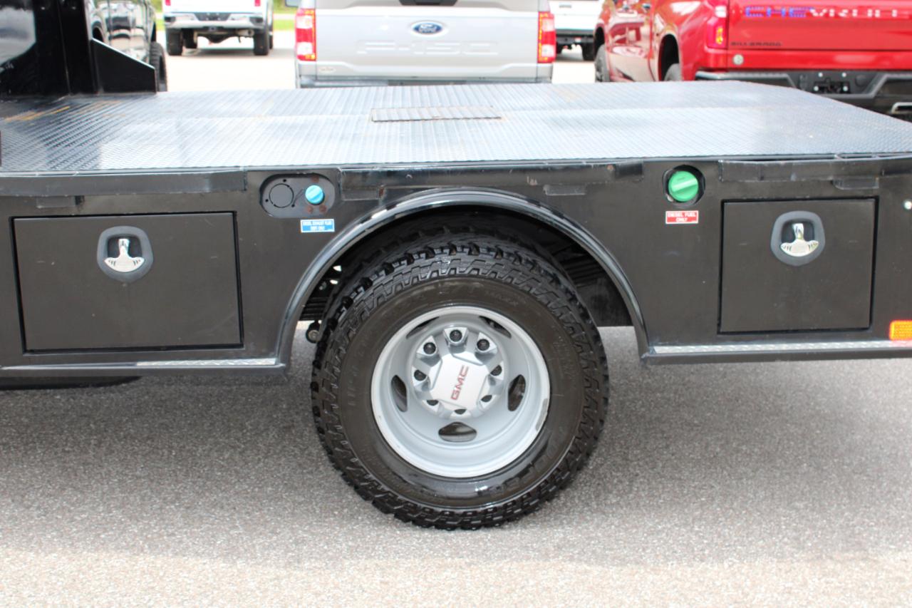 GMC Sierra 3500HD Pro Crew Cab 4WD LB 2024