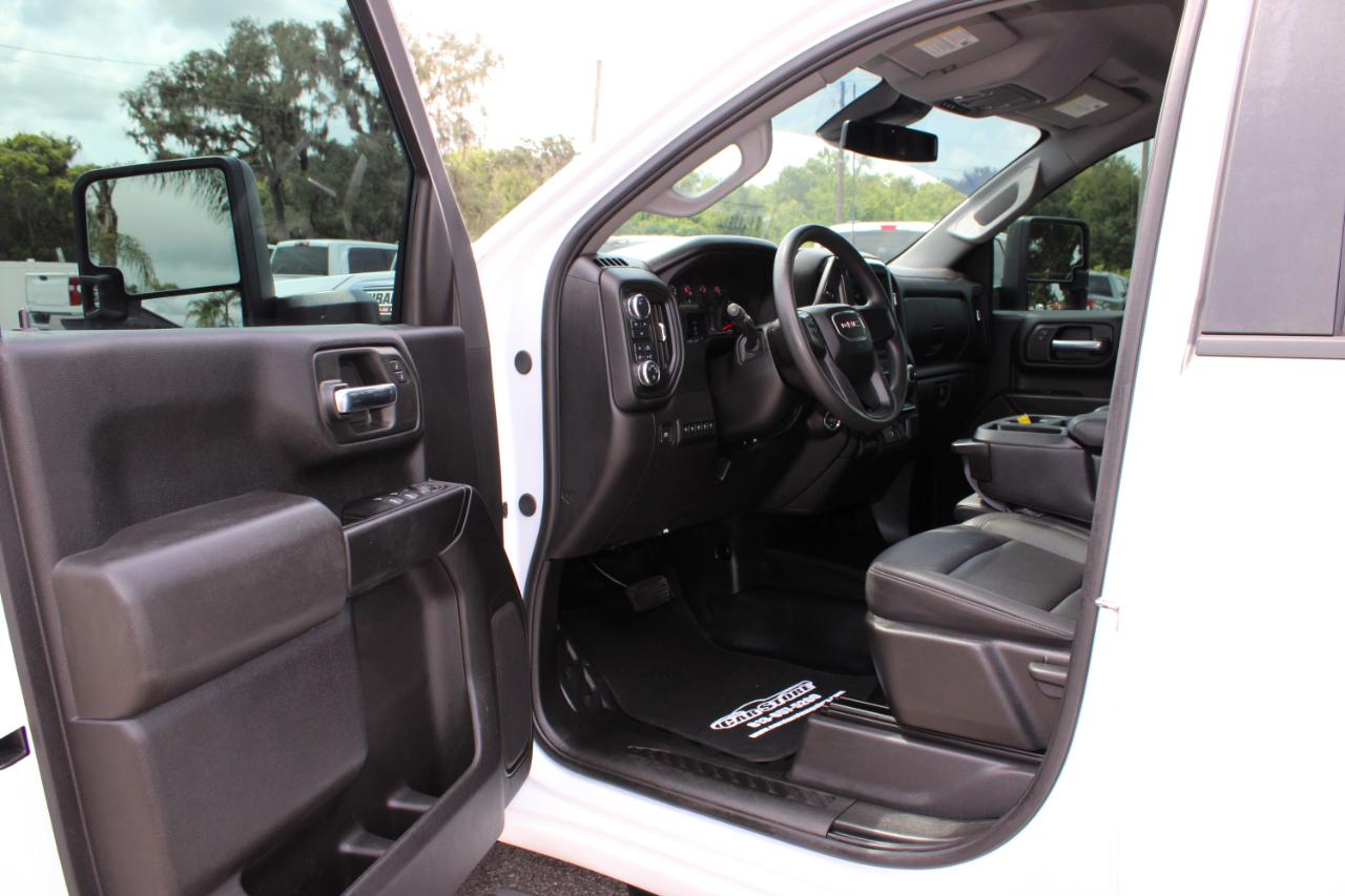 GMC Sierra 3500HD Pro Crew Cab 4WD LB 2024