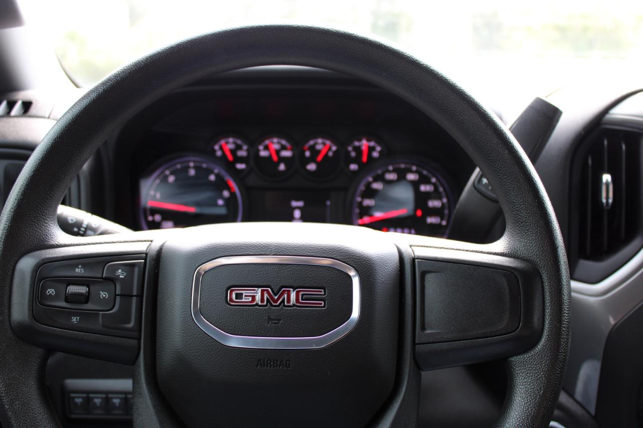 GMC Sierra 3500HD Pro Crew Cab 4WD LB 2024
