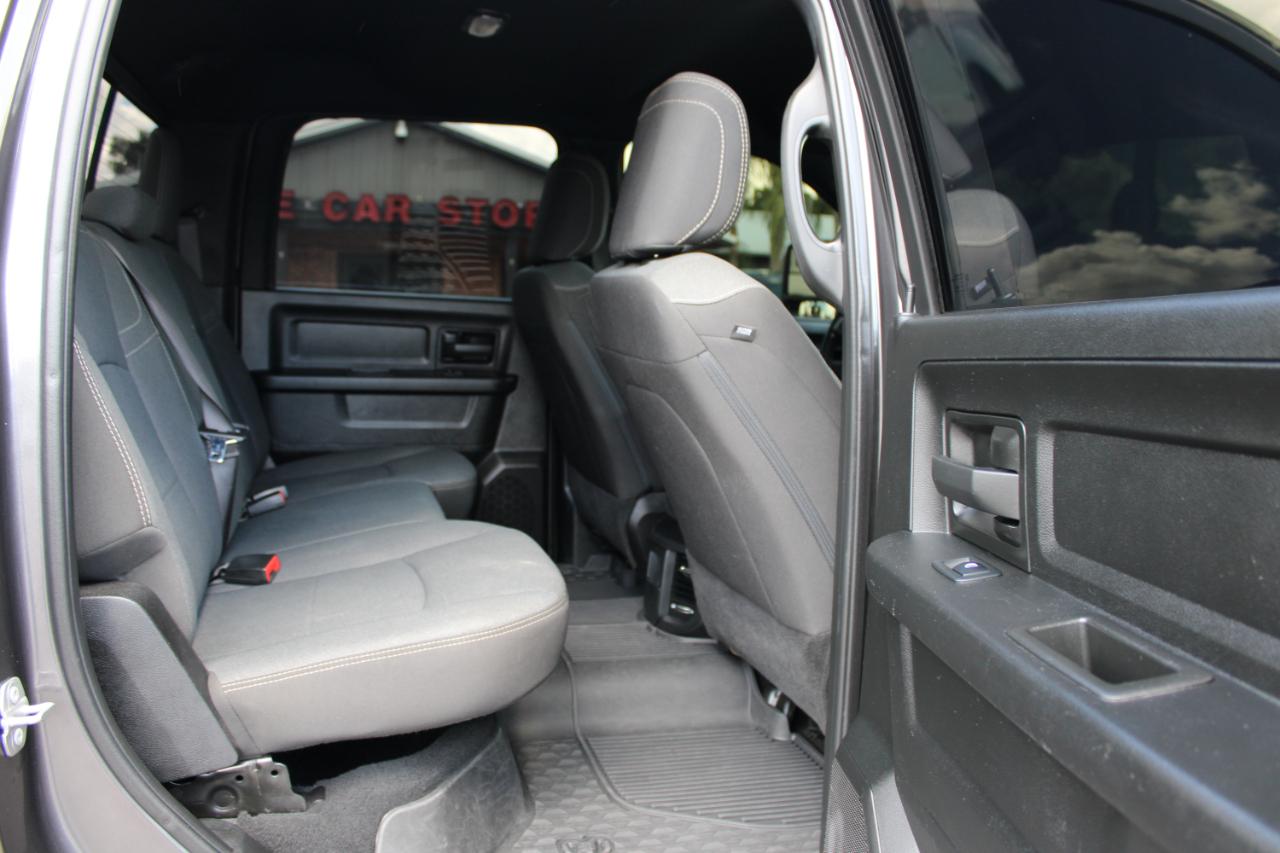 RAM 3500 Tradesman Crew Cab 4WD 2023