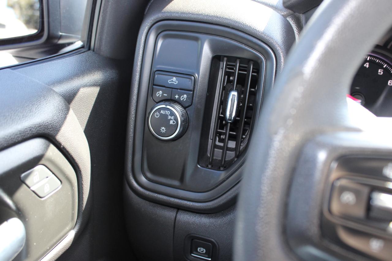 Chevrolet Silverado 1500 Limited Custom Crew Cab Short Box 2WD 2022