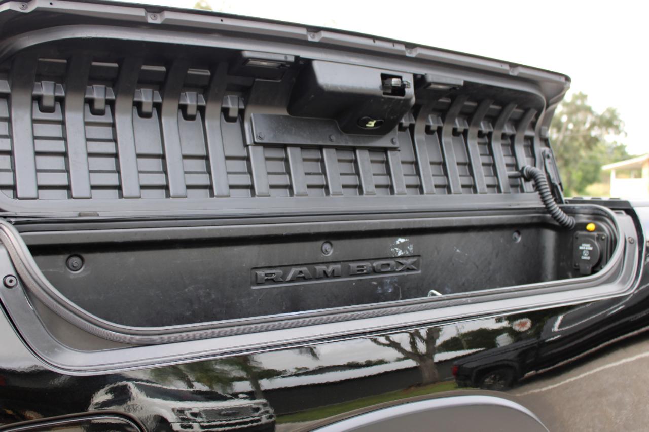 RAM 1500 Rebel Crew Cab SB 4WD 2023