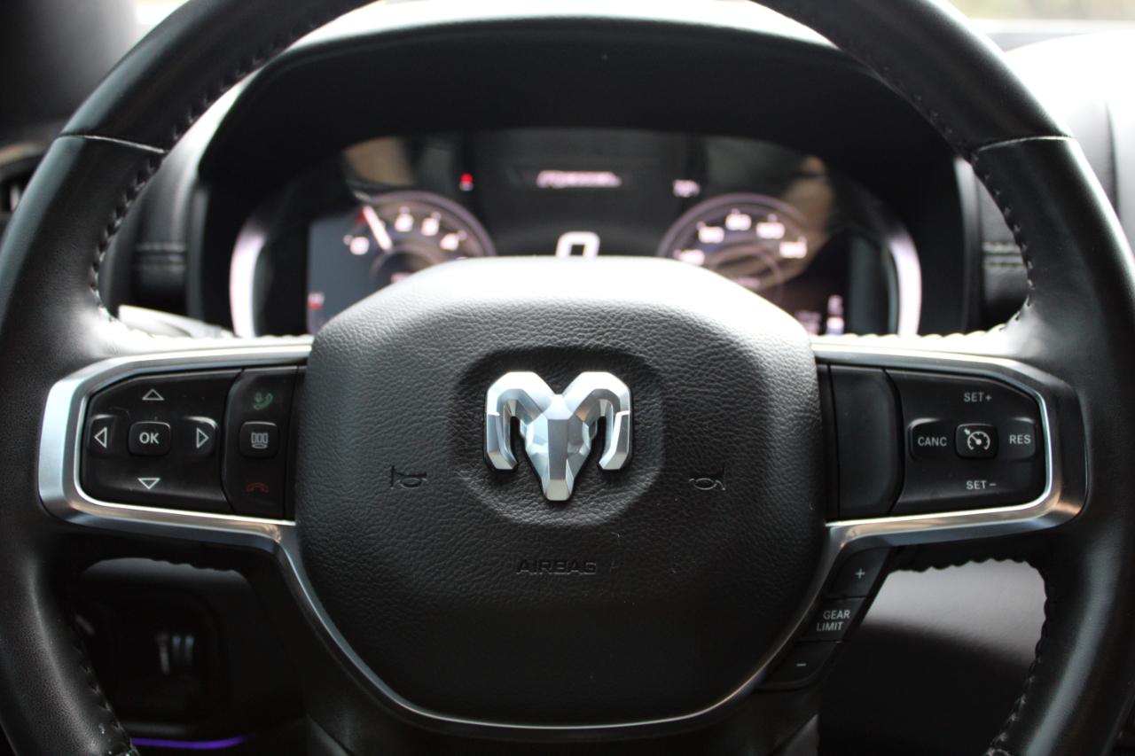 RAM 1500 Rebel Crew Cab SB 4WD 2023