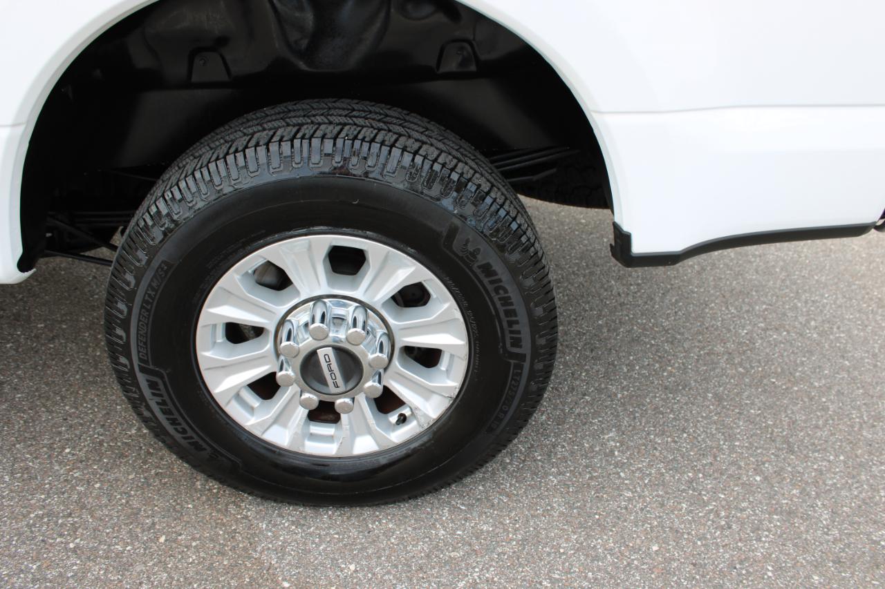 Ford F-250 SD XL Crew Cab 4WD 2022