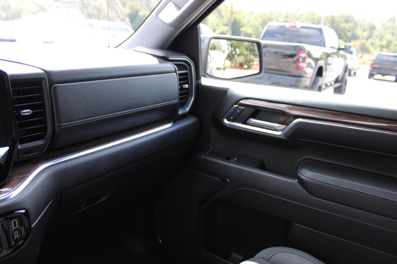 Chevrolet Silverado 1500 RST Crew Cab 2WD 2023