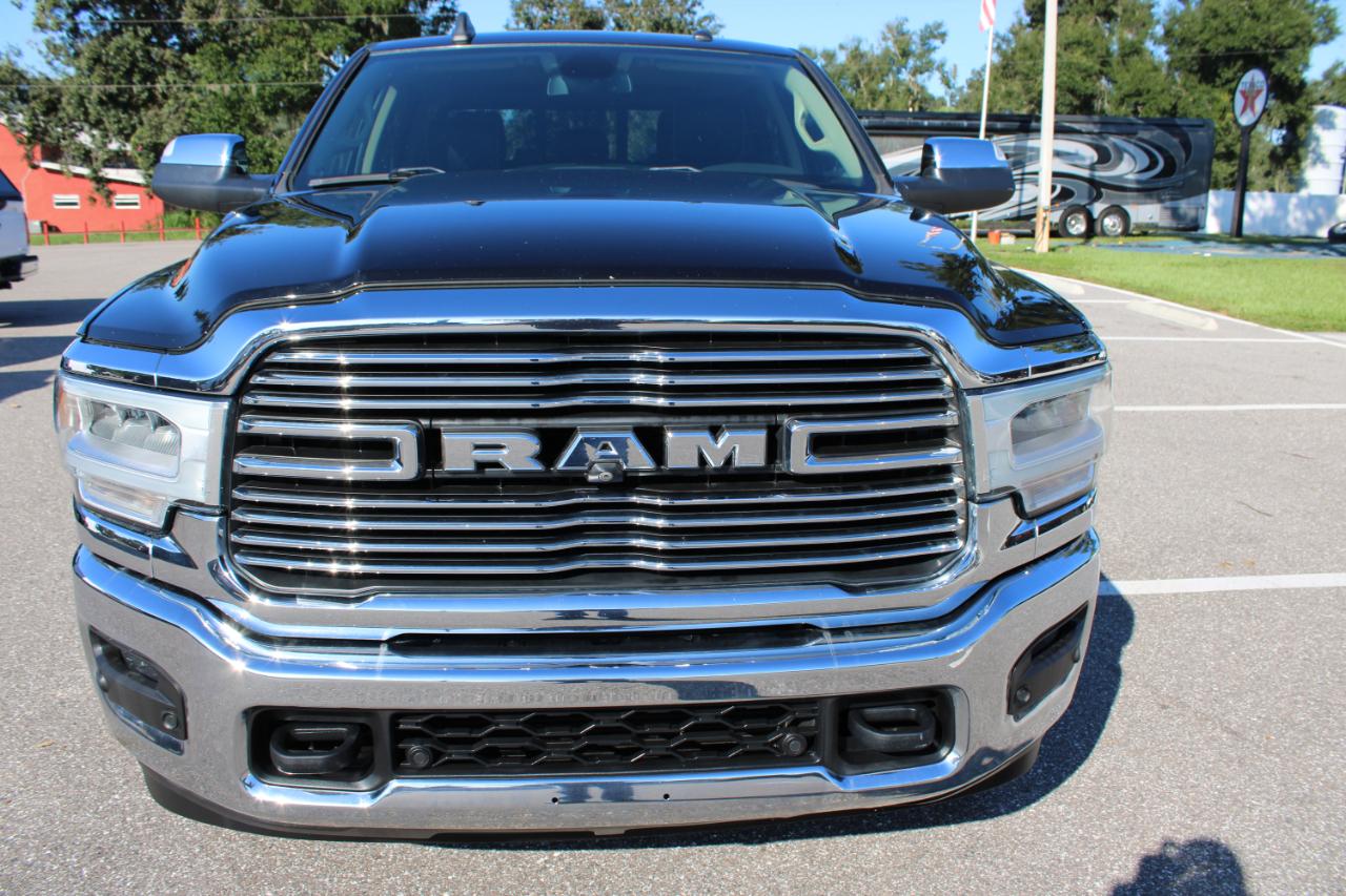 RAM 3500 Laramie Mega Cab 4WD 2019