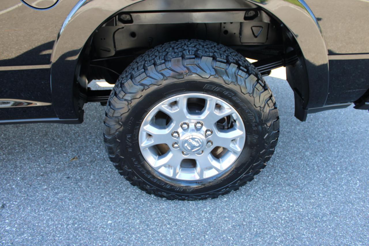 RAM 3500 Laramie Mega Cab 4WD 2019