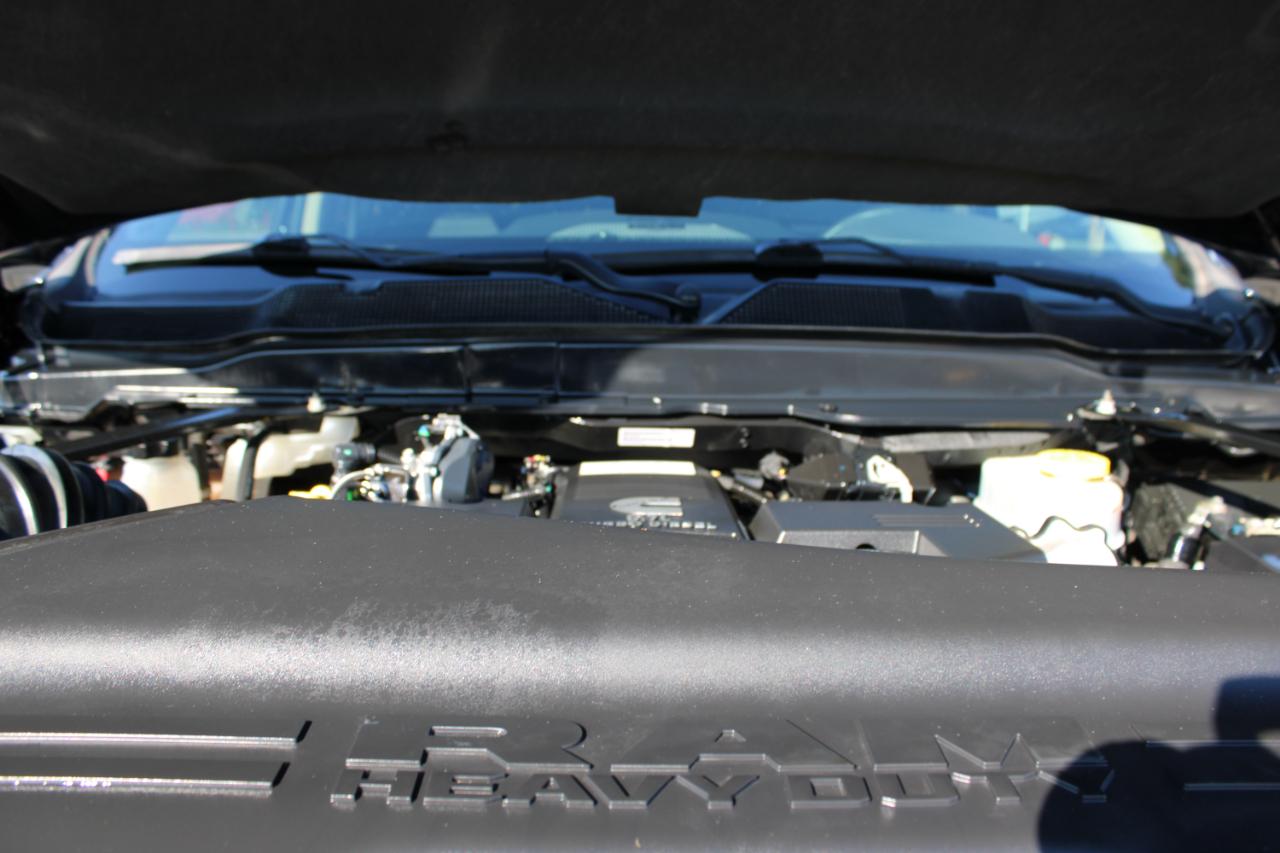 RAM 3500 Laramie Mega Cab 4WD 2019