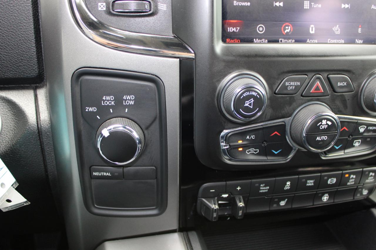RAM 3500 Big Horn Crew Cab LWB 4WD DRW 2018